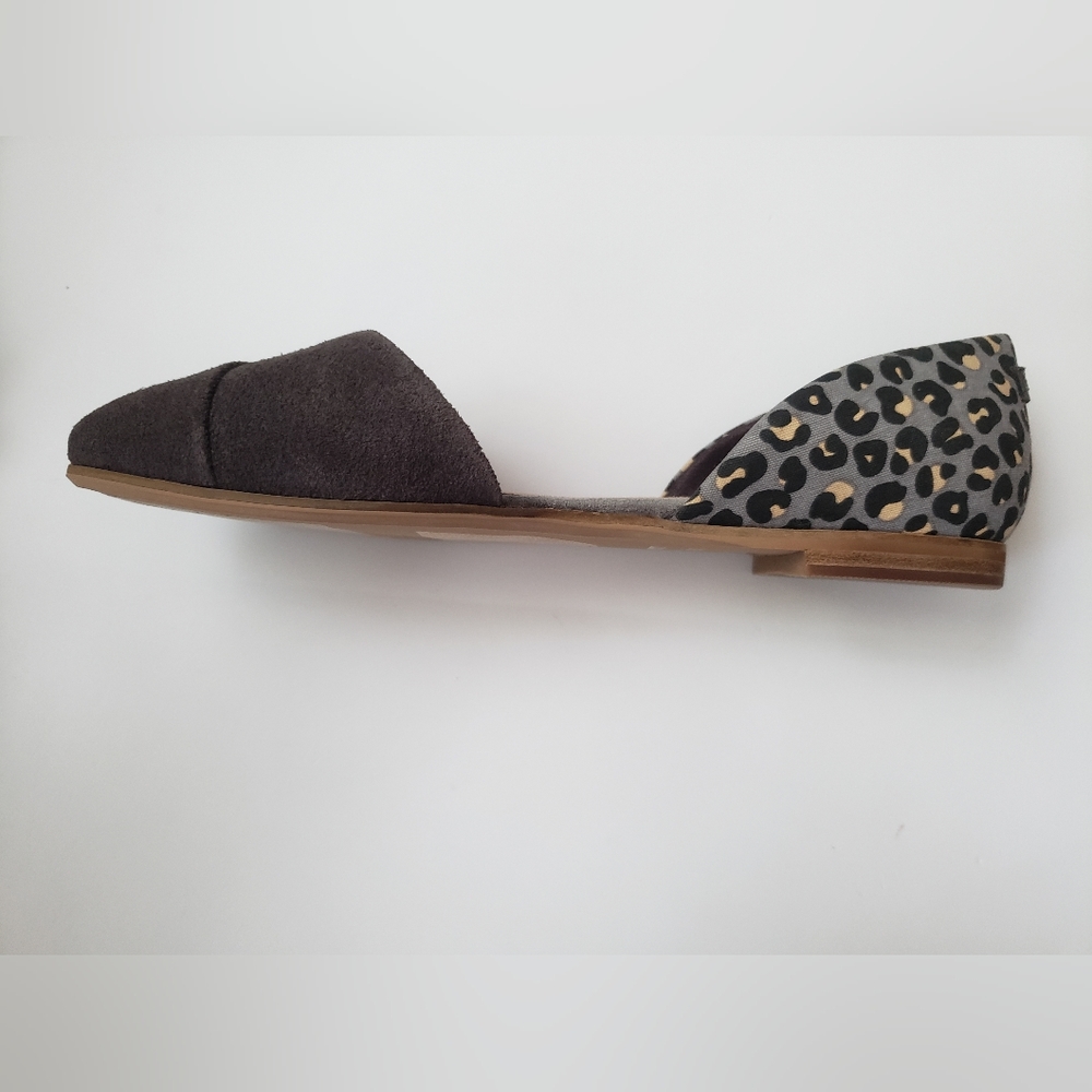 TOMS Jutti D'Orsay Leopard Loafer Flat Gray Color Size 6 - Picture 7 of 13